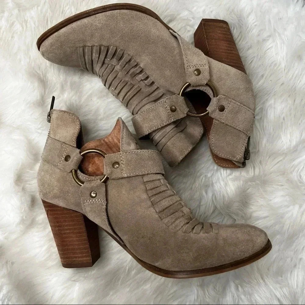 Seychelles Impossible Sand Suede Leather Ankle Booties Size 8.5